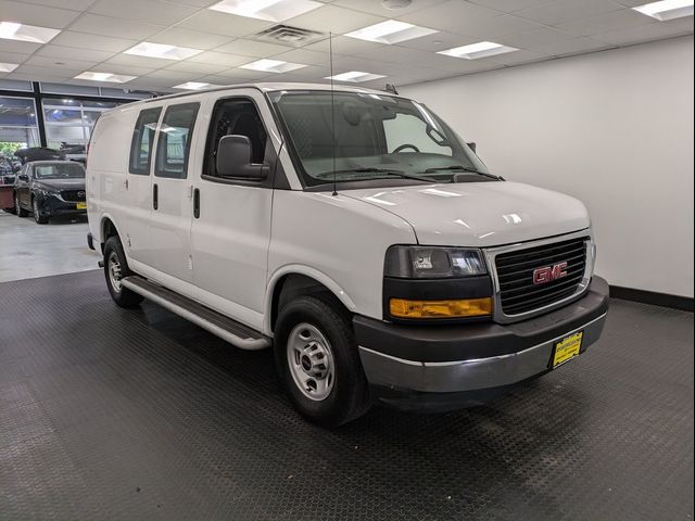 2022 GMC Savana Base