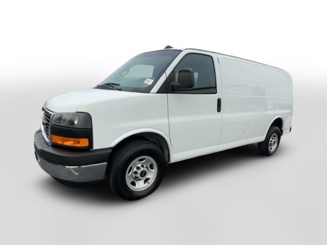 2022 GMC Savana Base