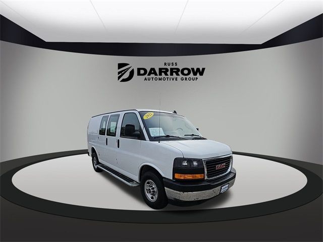 2022 GMC Savana Base