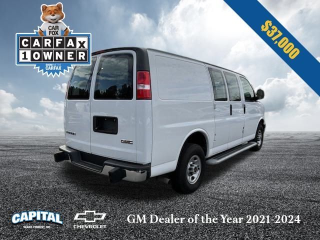 2022 GMC Savana Base