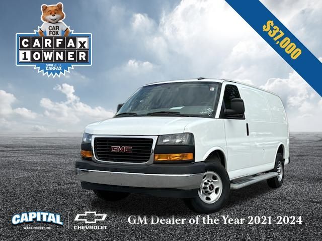 2022 GMC Savana Base