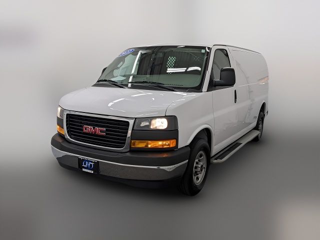 2022 GMC Savana Base