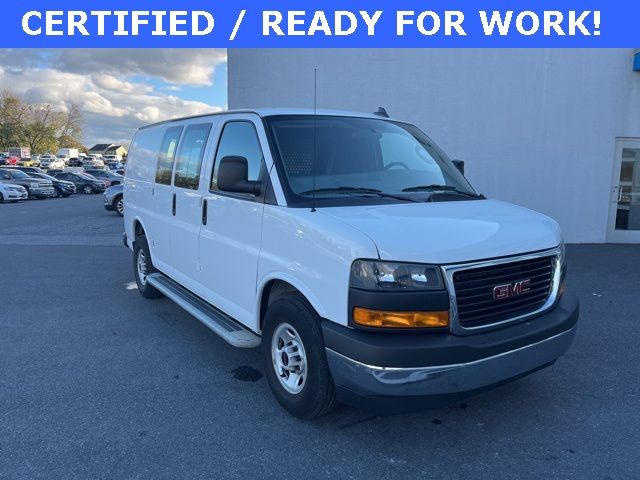 2022 GMC Savana Base