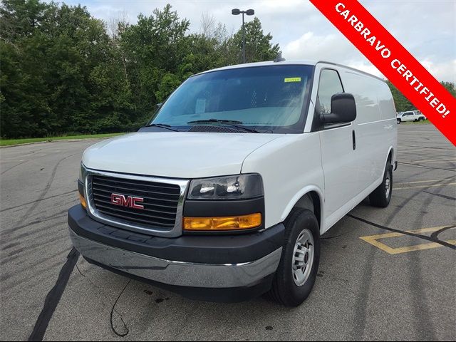 2022 GMC Savana Base