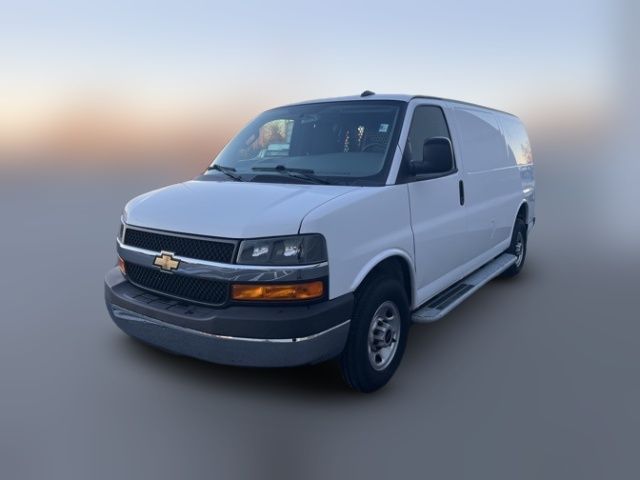 2022 GMC Savana Base