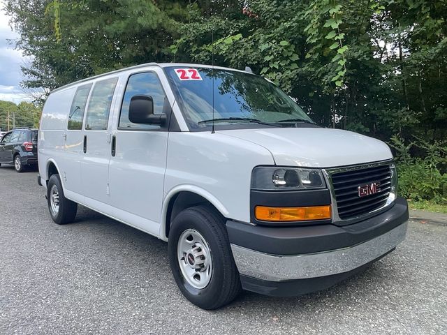 2022 GMC Savana Base