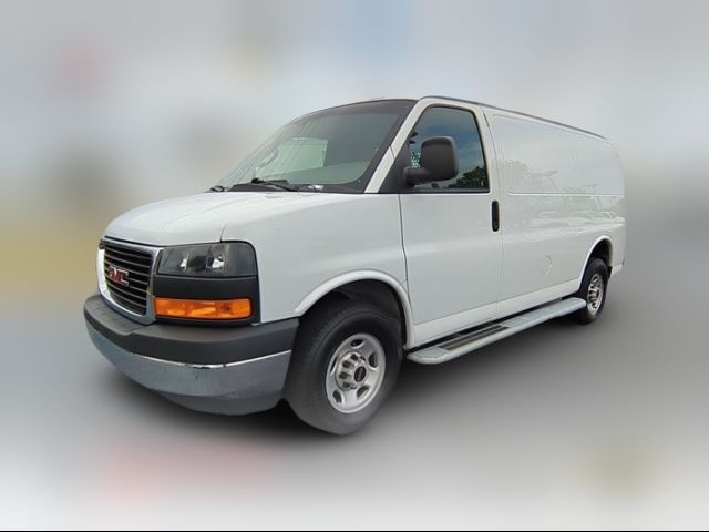 2022 GMC Savana Base