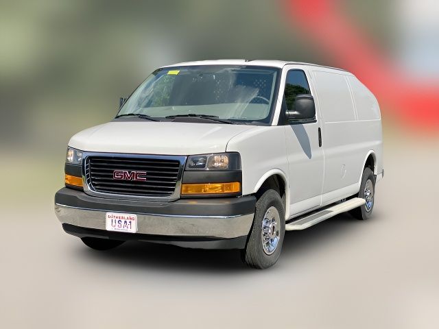 2022 GMC Savana Base