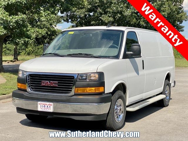 2022 GMC Savana Base