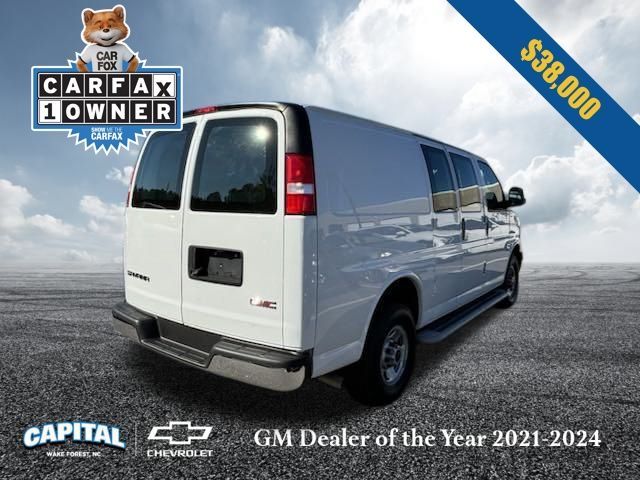 2022 GMC Savana Base