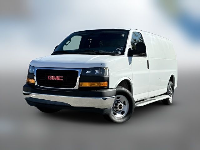 2022 GMC Savana Base