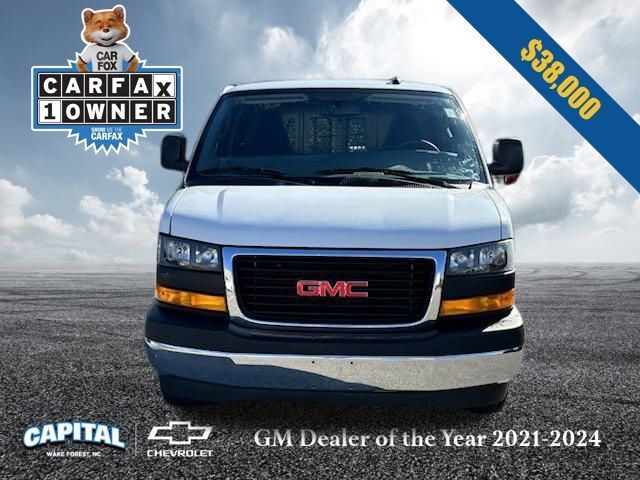 2022 GMC Savana Base