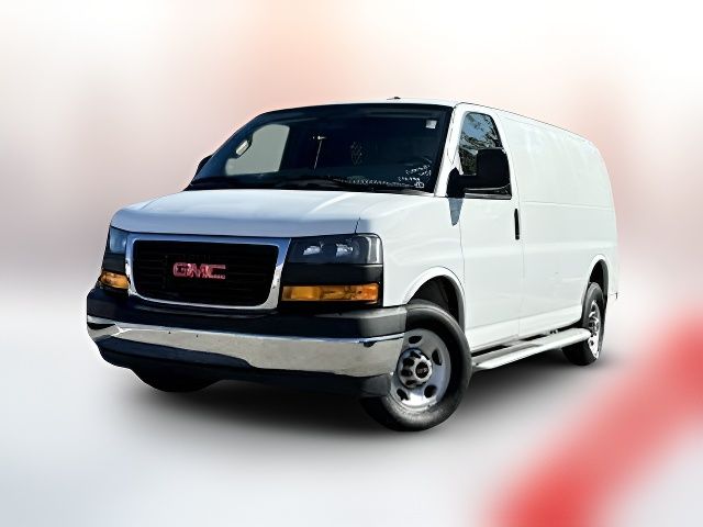 2022 GMC Savana Base