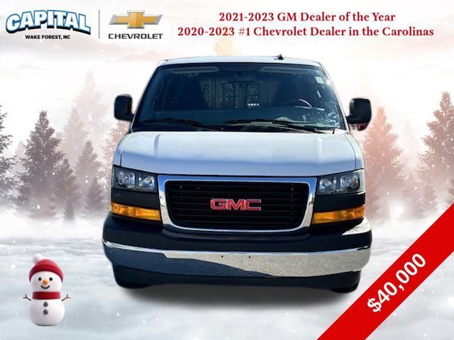 2022 GMC Savana Base