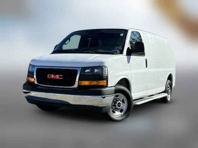 2022 GMC Savana Base