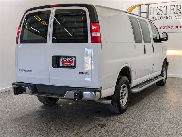 2022 GMC Savana Base