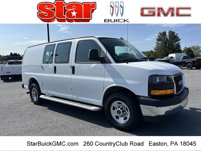 2022 GMC Savana Base