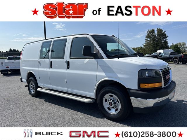 2022 GMC Savana Base