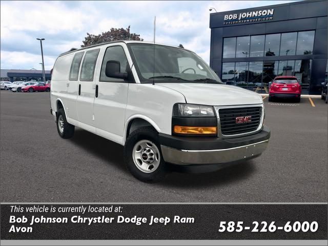 2022 GMC Savana Base