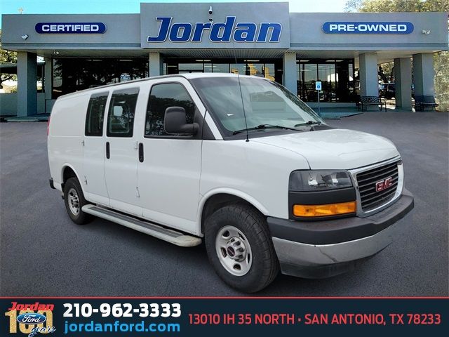 2022 GMC Savana Base