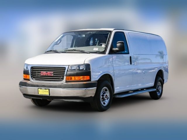 2022 GMC Savana Base