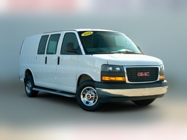 2022 GMC Savana Base