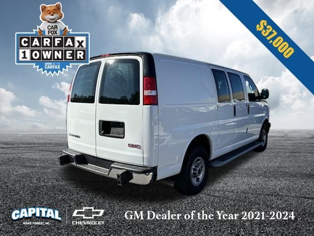 2022 GMC Savana Base