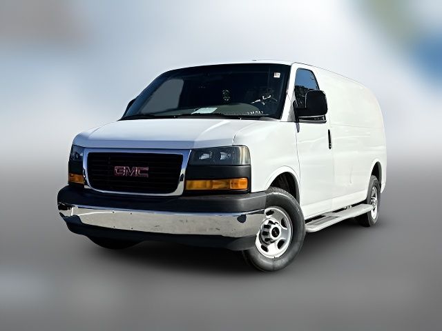 2022 GMC Savana Base