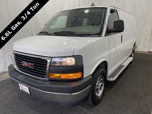 2022 GMC Savana Base