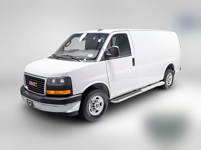 2022 GMC Savana Base