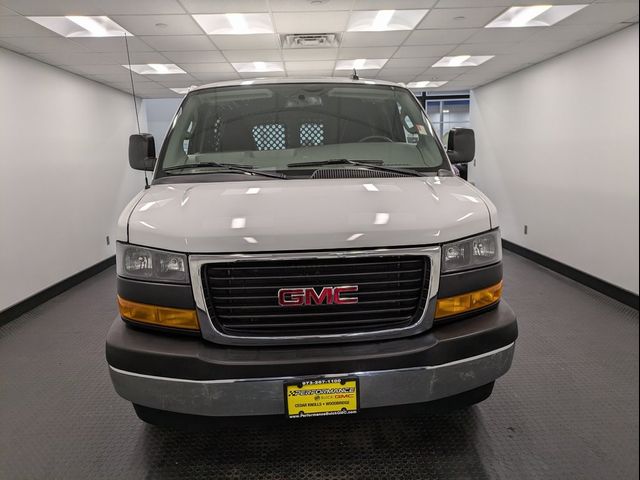 2022 GMC Savana Base