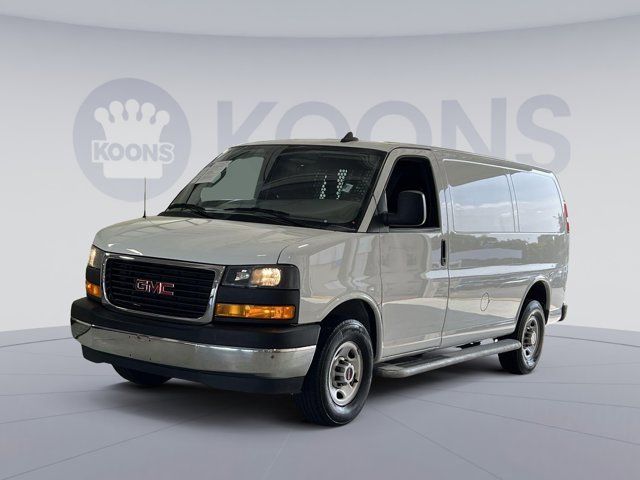 2022 GMC Savana Base