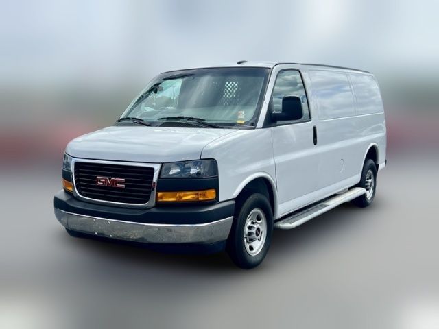 2022 GMC Savana Base