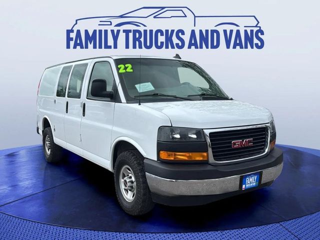2022 GMC Savana Base