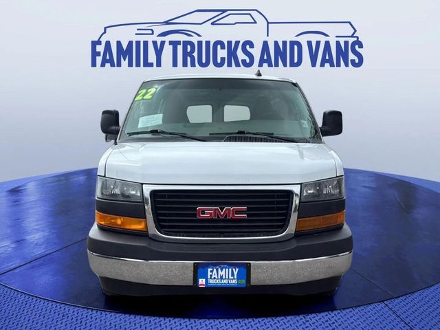 2022 GMC Savana Base