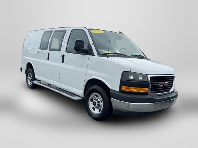 2022 GMC Savana Base