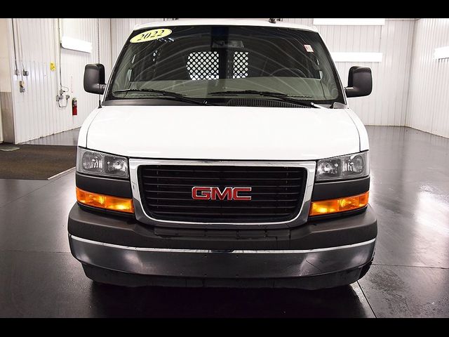 2022 GMC Savana Base