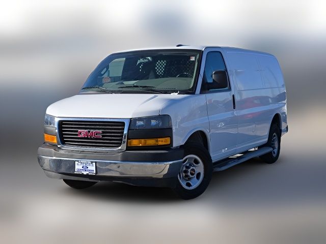 2022 GMC Savana Base