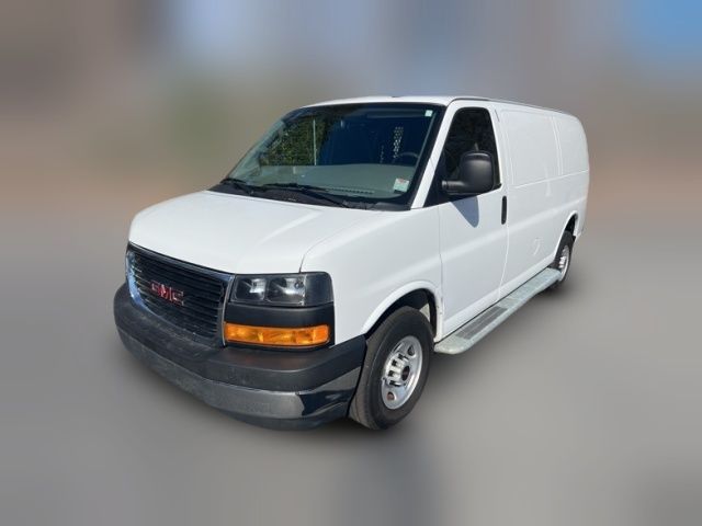 2022 GMC Savana Base