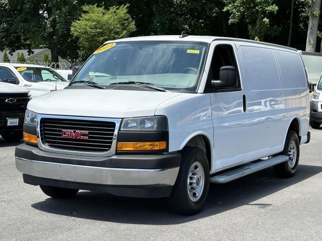 2022 GMC Savana Base