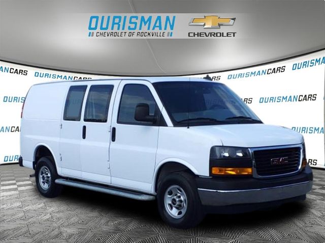 2022 GMC Savana Base