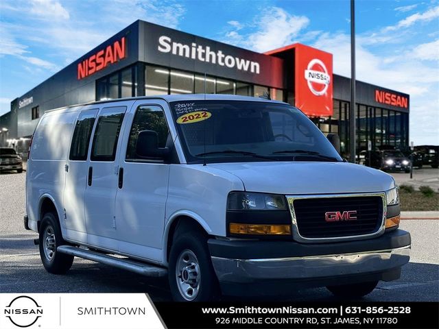 2022 GMC Savana Base