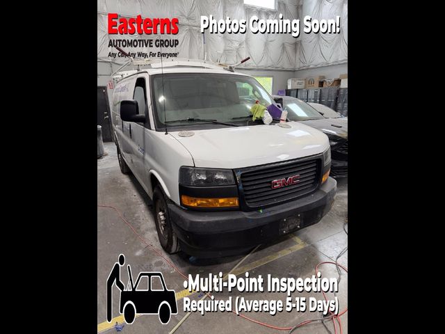 2022 GMC Savana Base