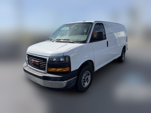 2022 GMC Savana Base