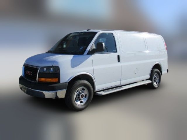 2022 GMC Savana Base