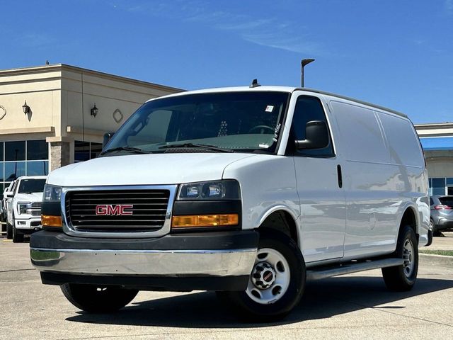 2022 GMC Savana Base