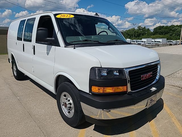 2022 GMC Savana Base