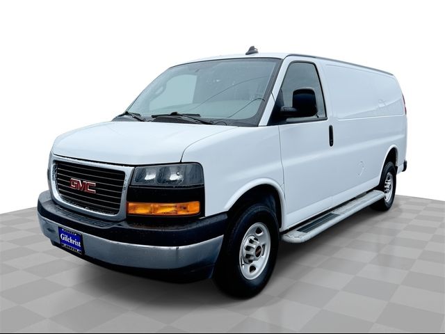 2022 GMC Savana Base