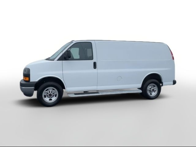 2022 GMC Savana Base