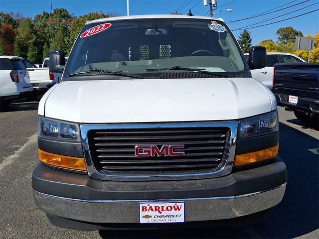 2022 GMC Savana Base